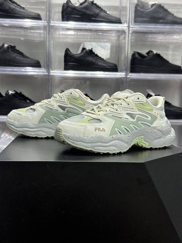 + / FILA