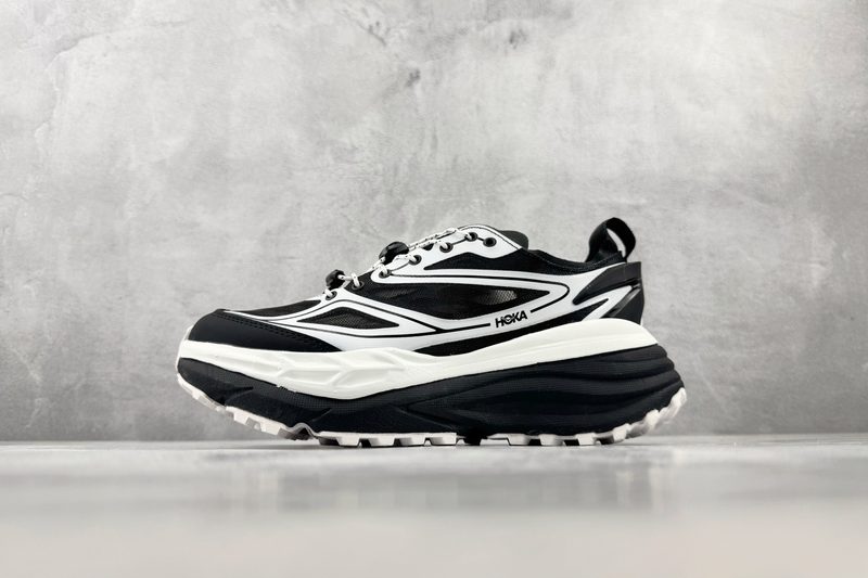 HOKA ONE ONE Stinson One7