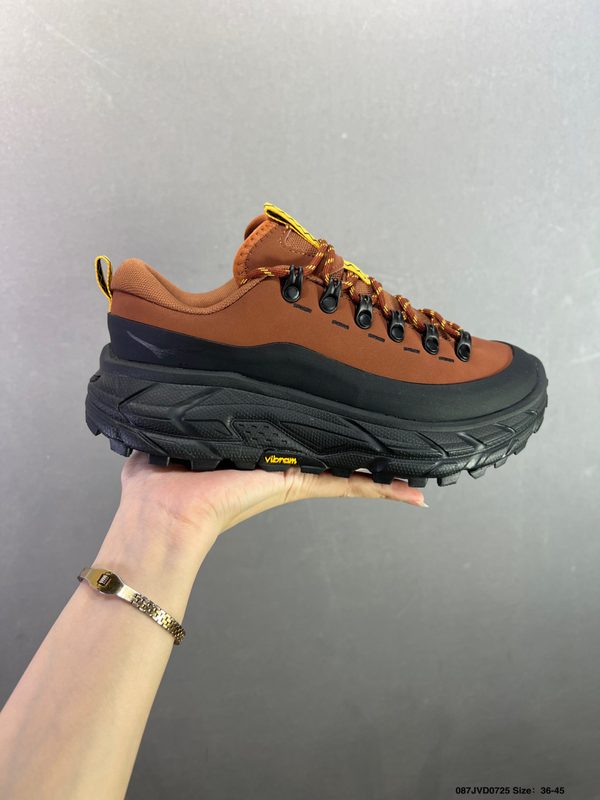 Hoka Tor Summit