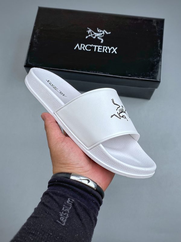 L ARC'TERYX