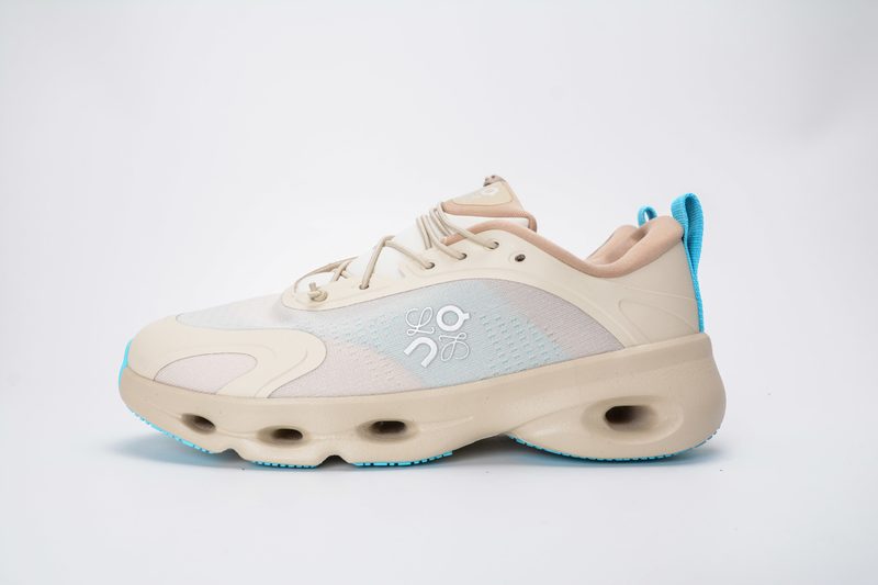 LOEWE x ON Cloudsolo