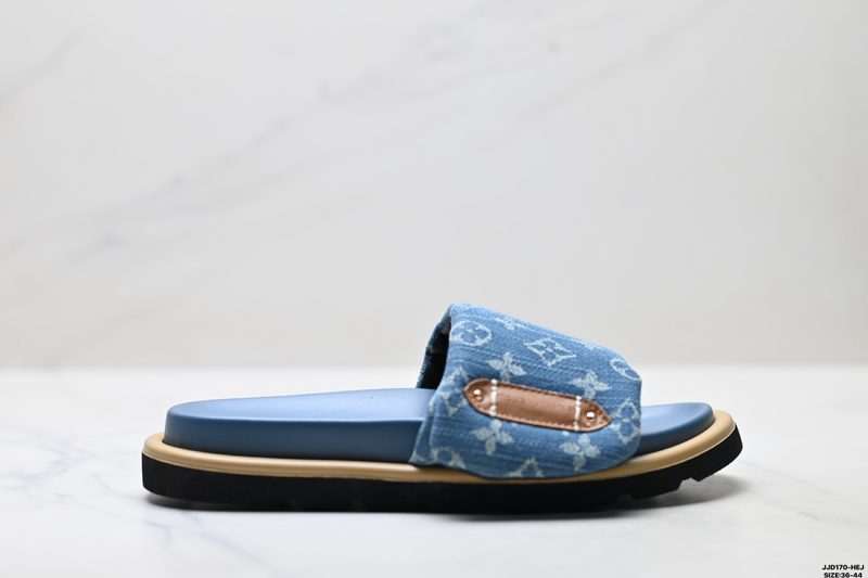 Louis Vuitton Pool Pillow Comfort