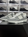 LV Arch Light Trainer