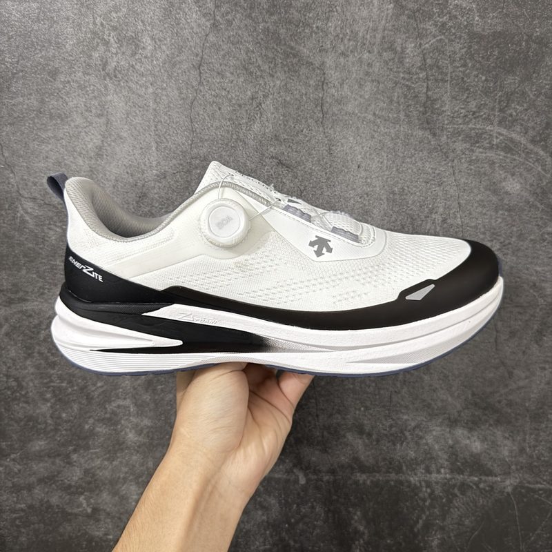 M Descente Lavitate Wire 3.0 26