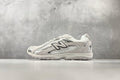New Balance 204L