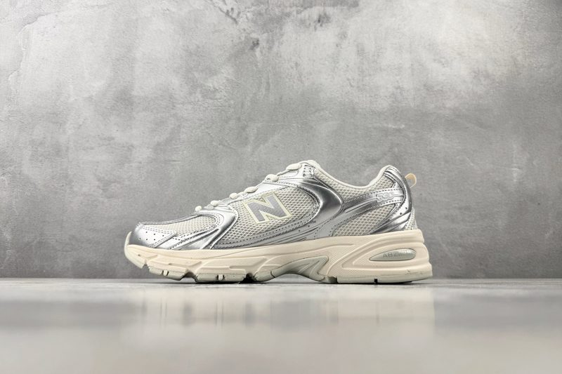 New Balance NB 530