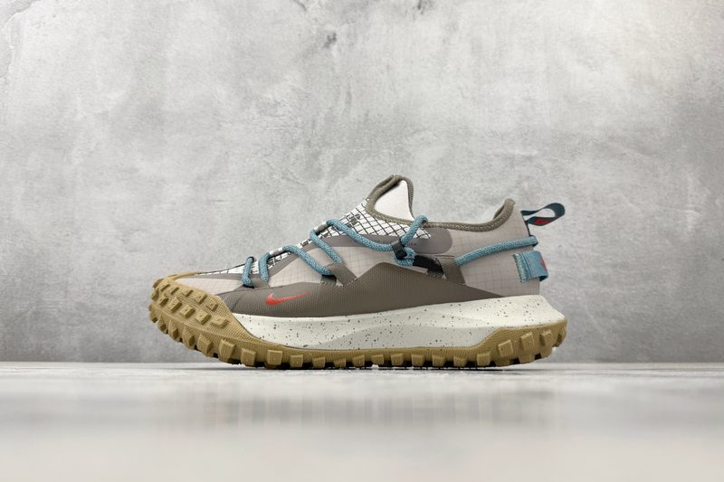Nike ACG Mountain Fly