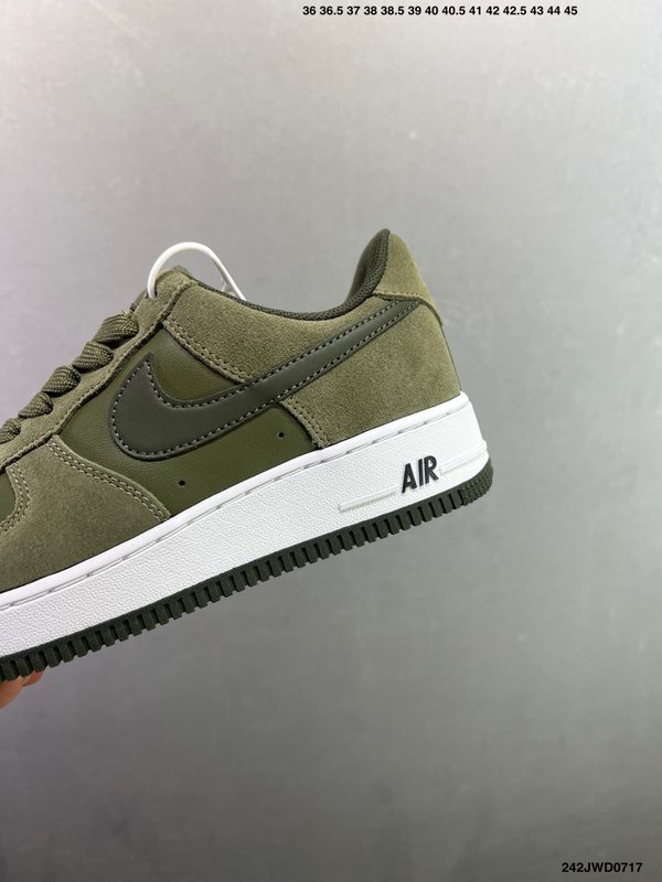 Nike AIR FORCE 1’07