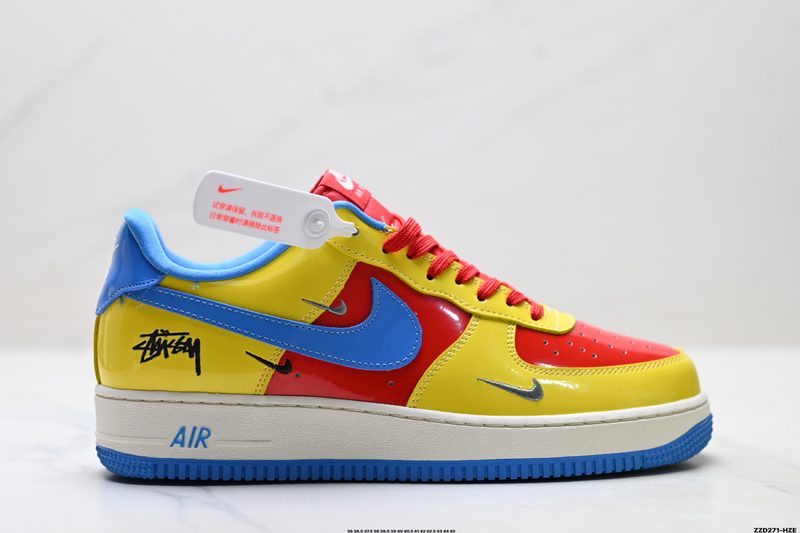 NIKE AIR FORCE 1‘07
