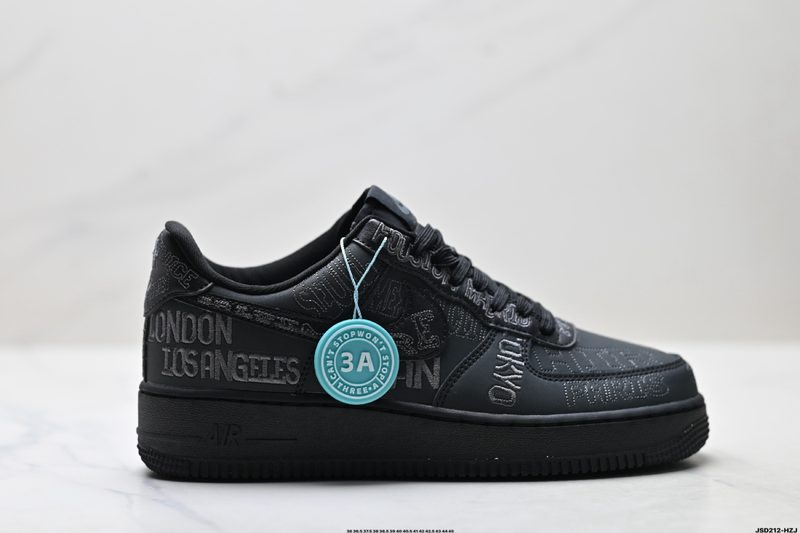 NIKE AIR FORCE 1‘07