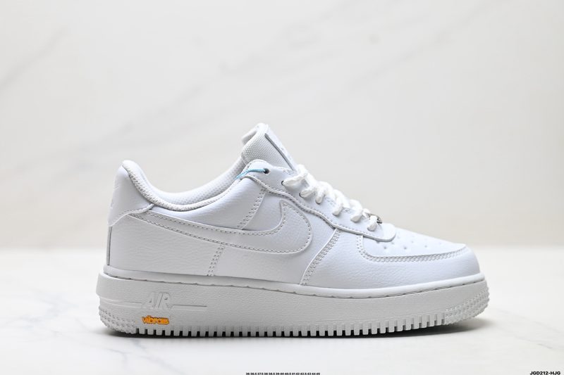 NIKE AIR FORCE 1‘07 LV8