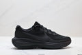 Nike REVOLUTION 8