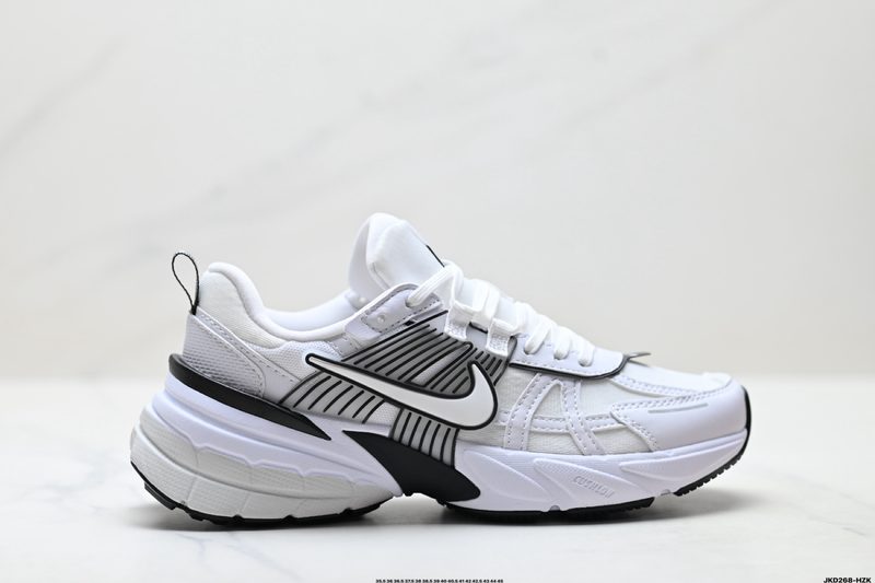 NIKE V2K RUN Swoosh