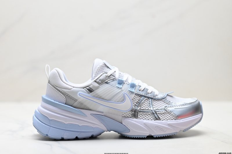 NIKE V2K RUN Swoosh