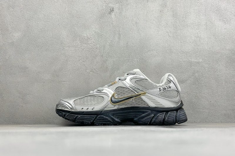 Nike V5 RNR