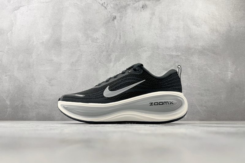 Nike Vomero Plus