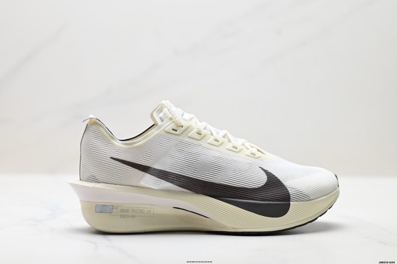 Nike ZoomX Vaporfly NEXT% 4