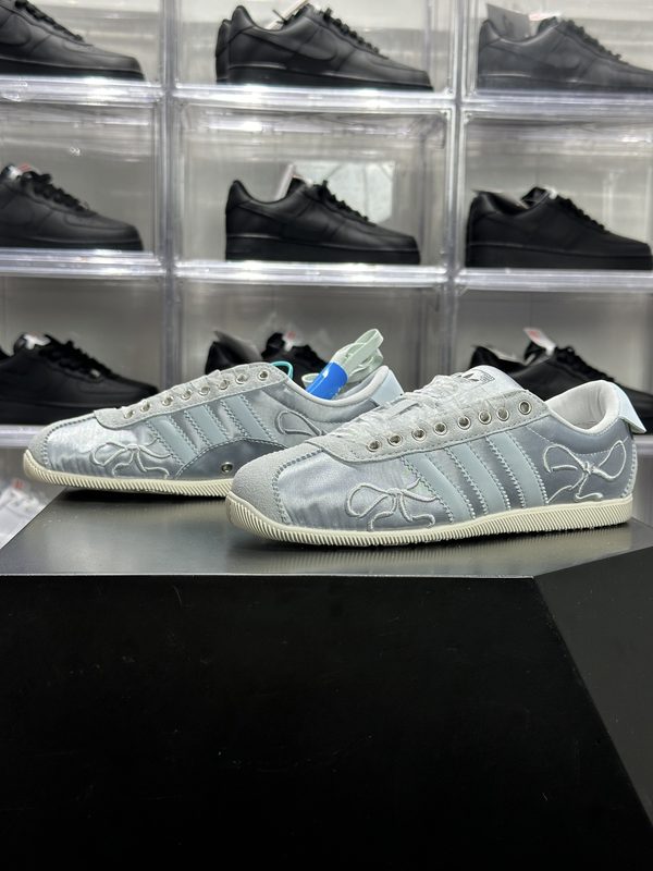 ADIDAS Batai