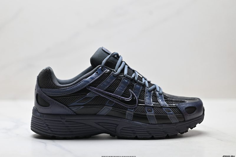 NIKE Batai