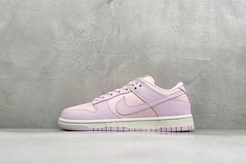 NIKE Batai