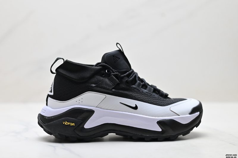NIKE Batai