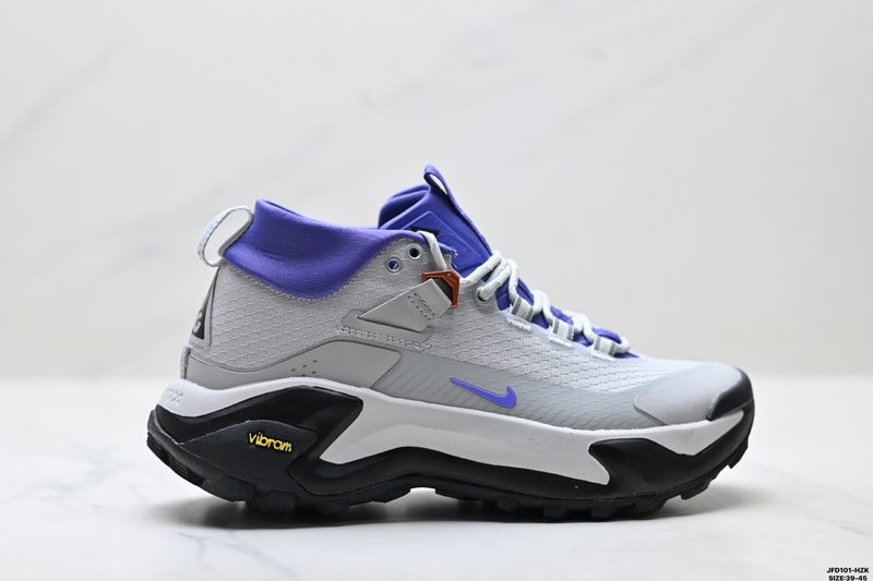 NIKE Batai