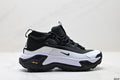 NIKE Batai