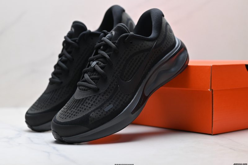 NIKE Batai
