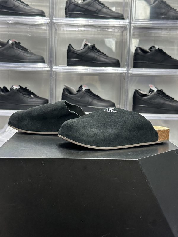 ADIDAS Batai