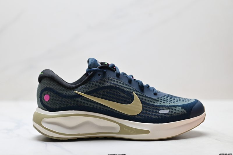 NIKE Batai