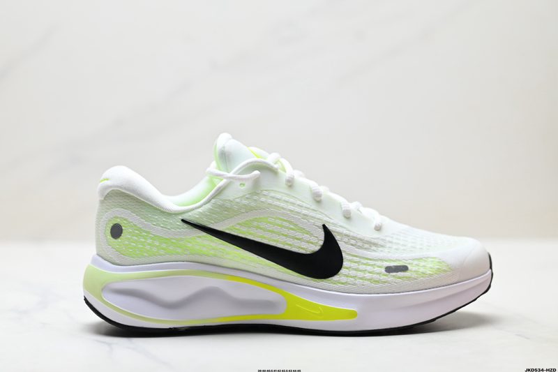 NIKE Batai