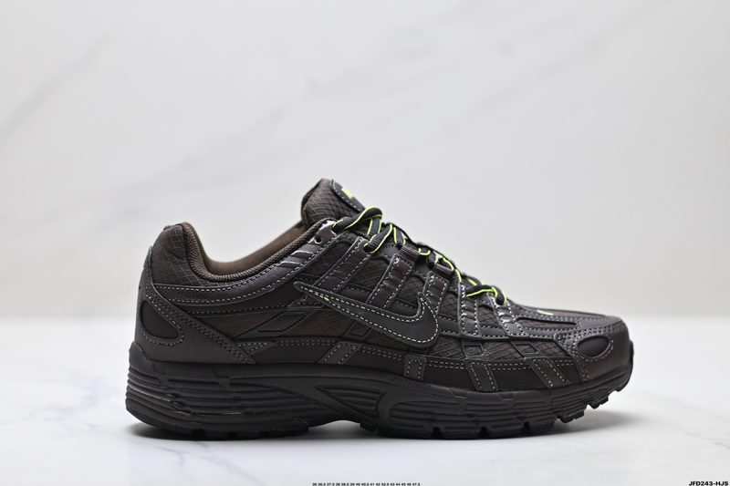 NIKE Batai