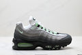 NIKE Batai