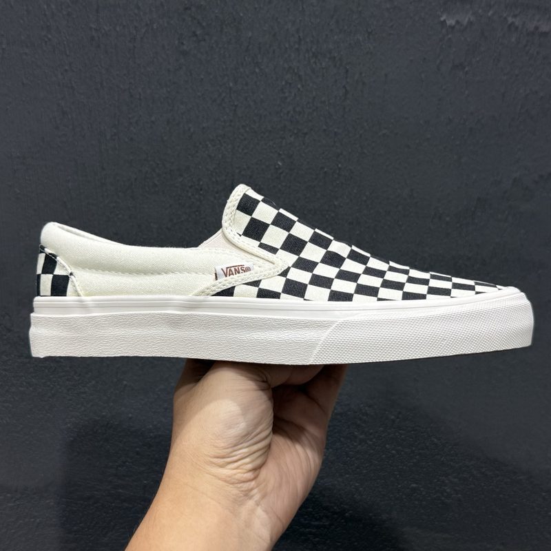VANS Batai