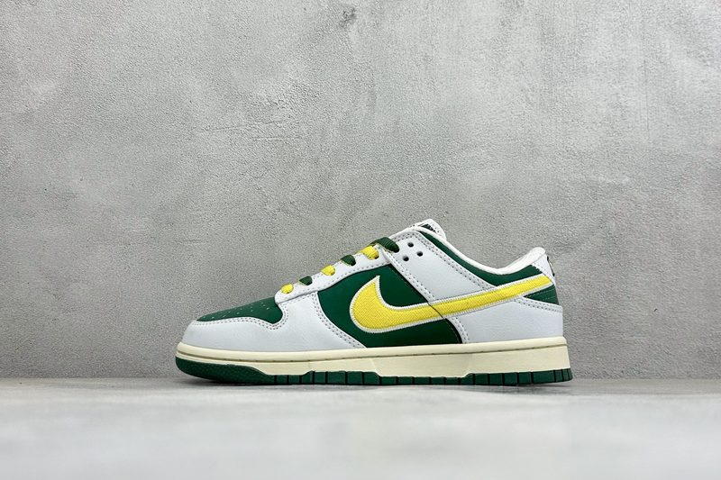 NIKE Batai