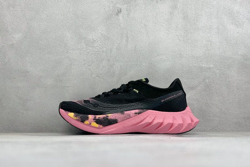 SAUCONY ENDORPHIN PRO 4