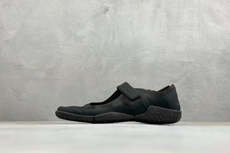 SKIMS x Nike Air Rift Mesh